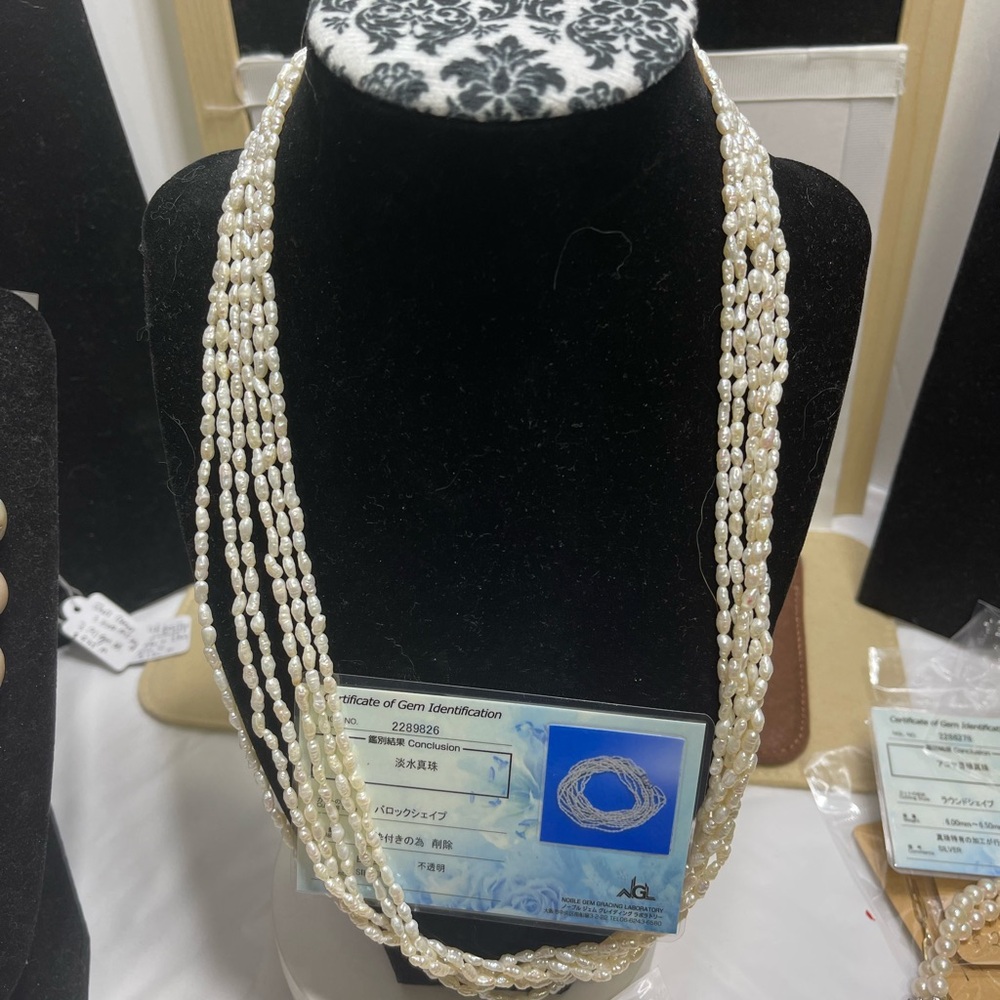 Rice Pearl Necklace with Gem Card